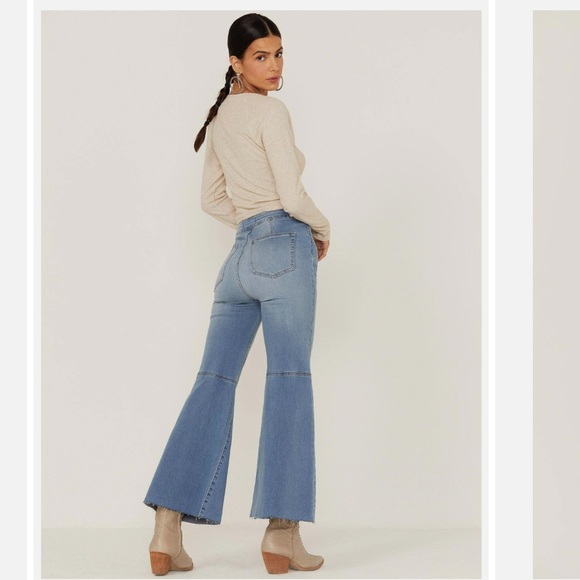 Free People Bell Bottom Denim Jeans Raw Hem Sz 28 - Picture 8 of 9